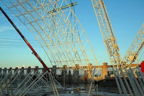 赤壁枝江五柳树市场北大门网架工程